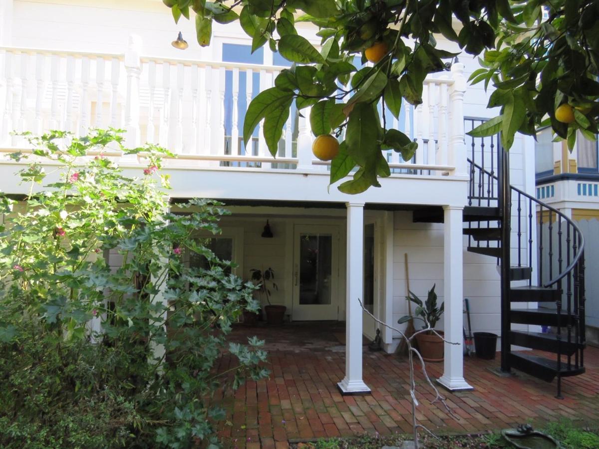 Garden Level Flat In 1885 Queen Anne Victorian Cottage In Alameda Exterior photo