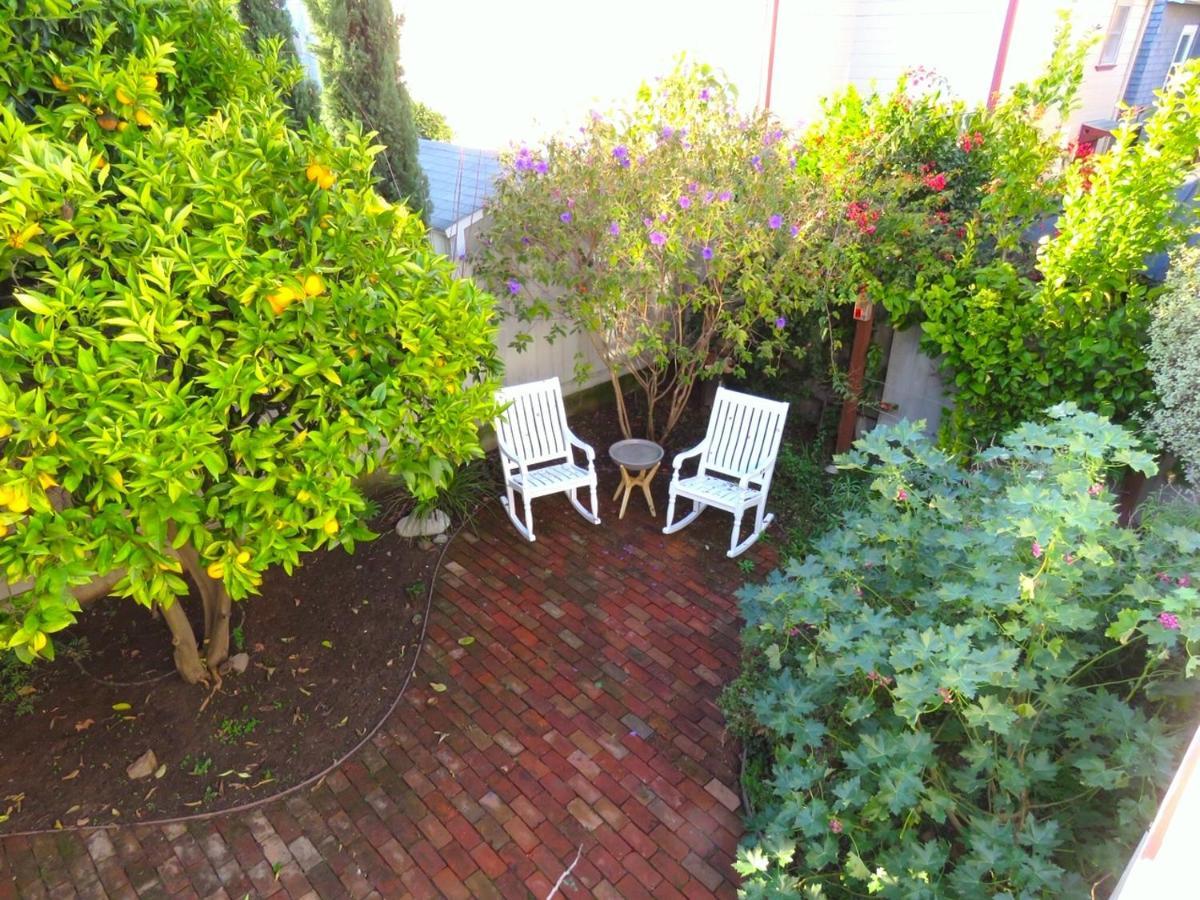 Garden Level Flat In 1885 Queen Anne Victorian Cottage In Alameda Exterior photo
